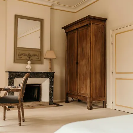 Chateau Senailhac Bed & Breakfast Tresses