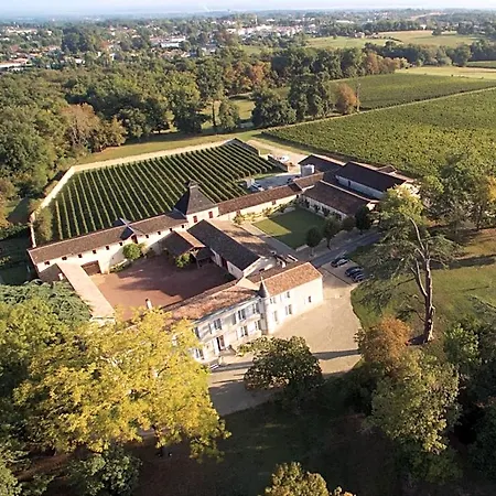 Chateau Senailhac Bed & Breakfast 3*
