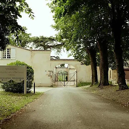 Bed & Breakfast Chateau Senailhac 3*