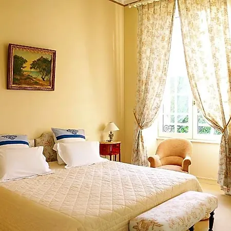 Bed & Breakfast Chateau Senailhac Tresses