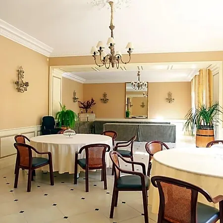 Bed & Breakfast Chateau Senailhac Tresses