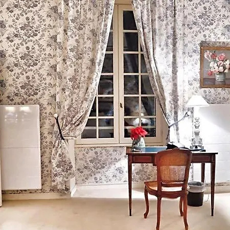 Bed & Breakfast Chateau Senailhac 3*
