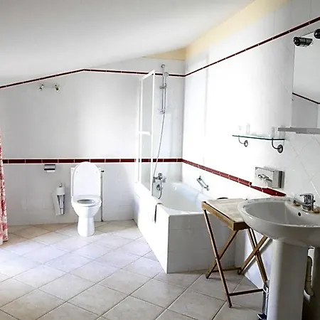 Frühstückspension Chateau Senailhac 3*