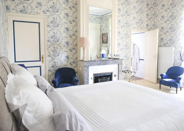 Chateau Senailhac Bed & Breakfast 3*